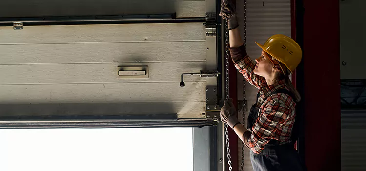 Addressing Common Garage Door Stoppage Issues in Mira Loma, CA